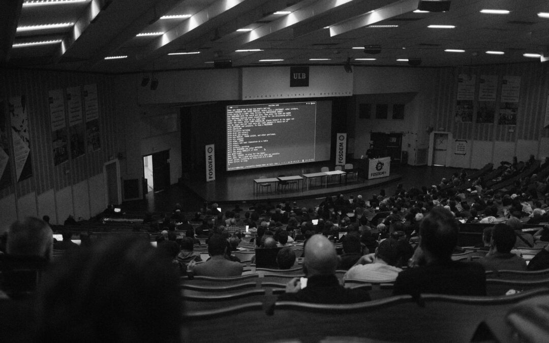 Apa Itu Konferensi? Ini 6 Perbedaannya dengan Seminar!